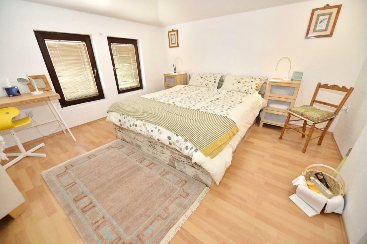 Number Nine Apartment โอครีด ภายนอก รูปภาพ