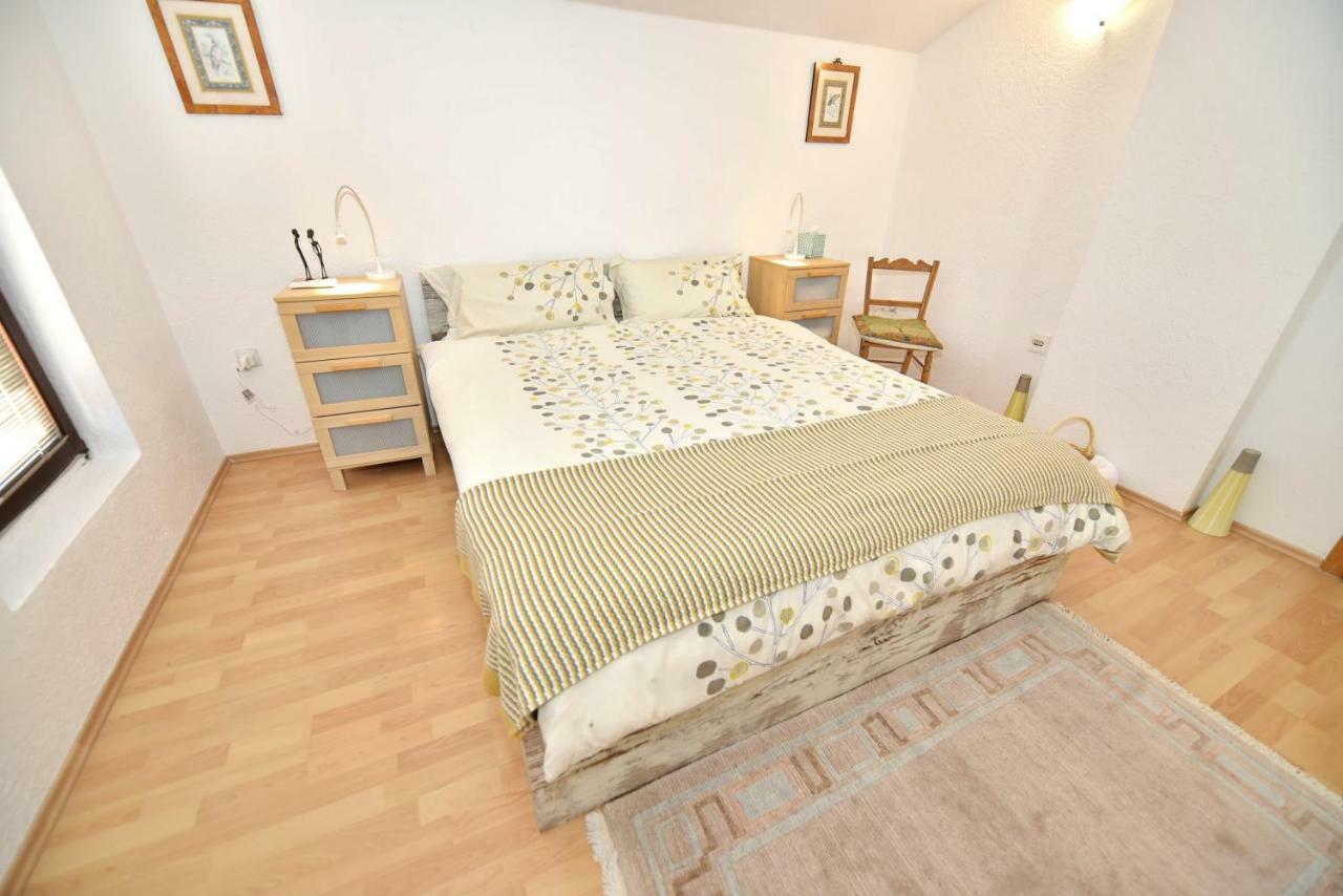 Number Nine Apartment โอครีด ภายนอก รูปภาพ